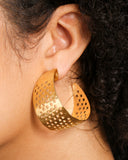 HOOP EARRINGS WITH HONEYCOMB PATTERN
