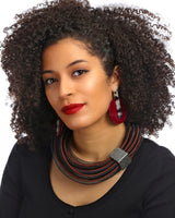MESH NECKLACE WITH MODERN DESIGN DETAIL