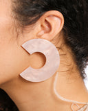 PLEXIGLASS C-SHAPED EARRINGS